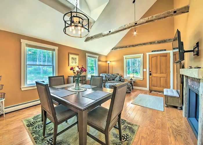 Hidden Gem Cottage Near Blue Hill Peninsula